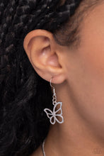 Load image into Gallery viewer, Detailed Dance - Blue Necklace