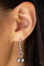 Load image into Gallery viewer, Summit Style - White Necklace