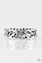Load image into Gallery viewer, Wandering Wisteria - Silver Ring
