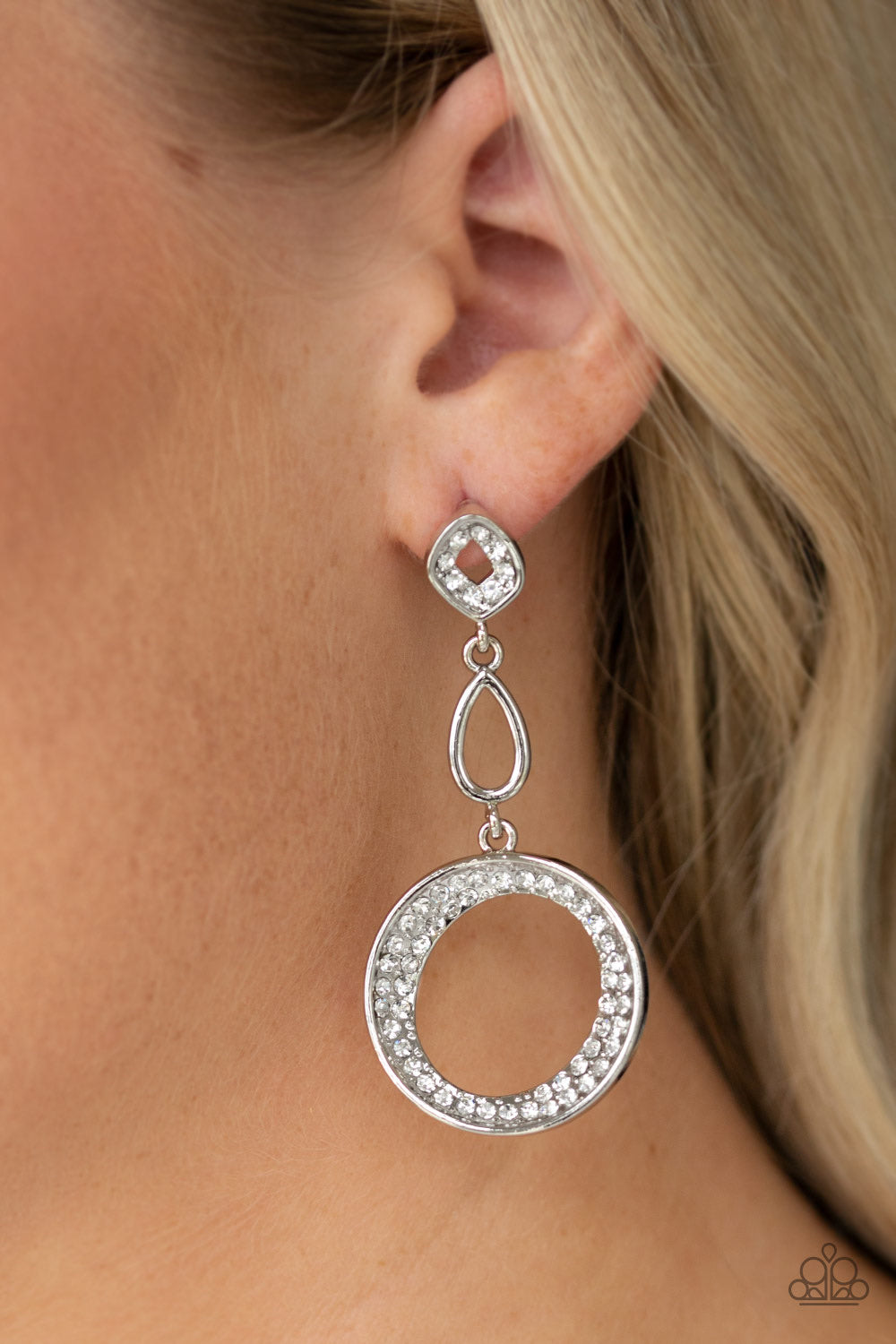 On The Glamour Scene - White Post Earring