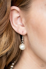 Load image into Gallery viewer, Hollywood HAUTE Spot - White Necklace
