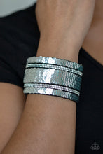 Load image into Gallery viewer, MERMAID Service - Green Urban Bracelet
