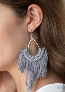 Wanna Piece of MACRAME? - Silver Earring