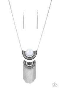 Desert Divinier - Silver Necklace