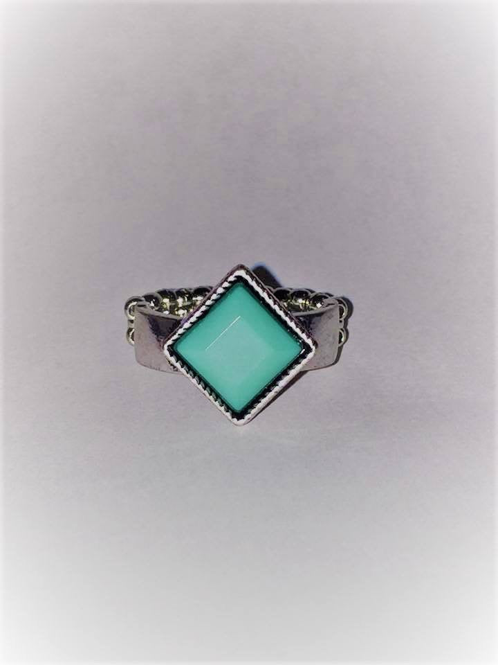 Stylishly Fair And Square - Green Ring