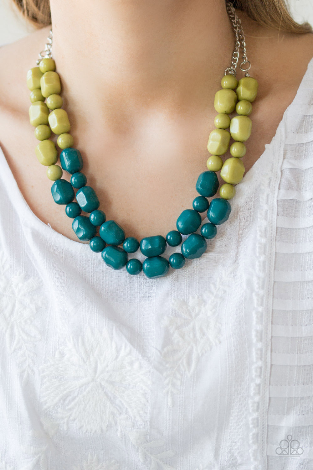 Island Excursion - Green Necklace