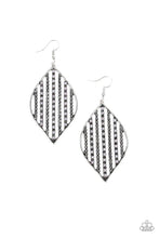 Load image into Gallery viewer, Leaf Motif - Silver Earring
